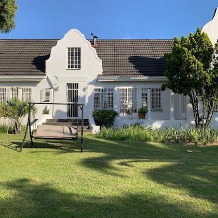 Weeping Willow Midrand Bagian luar foto